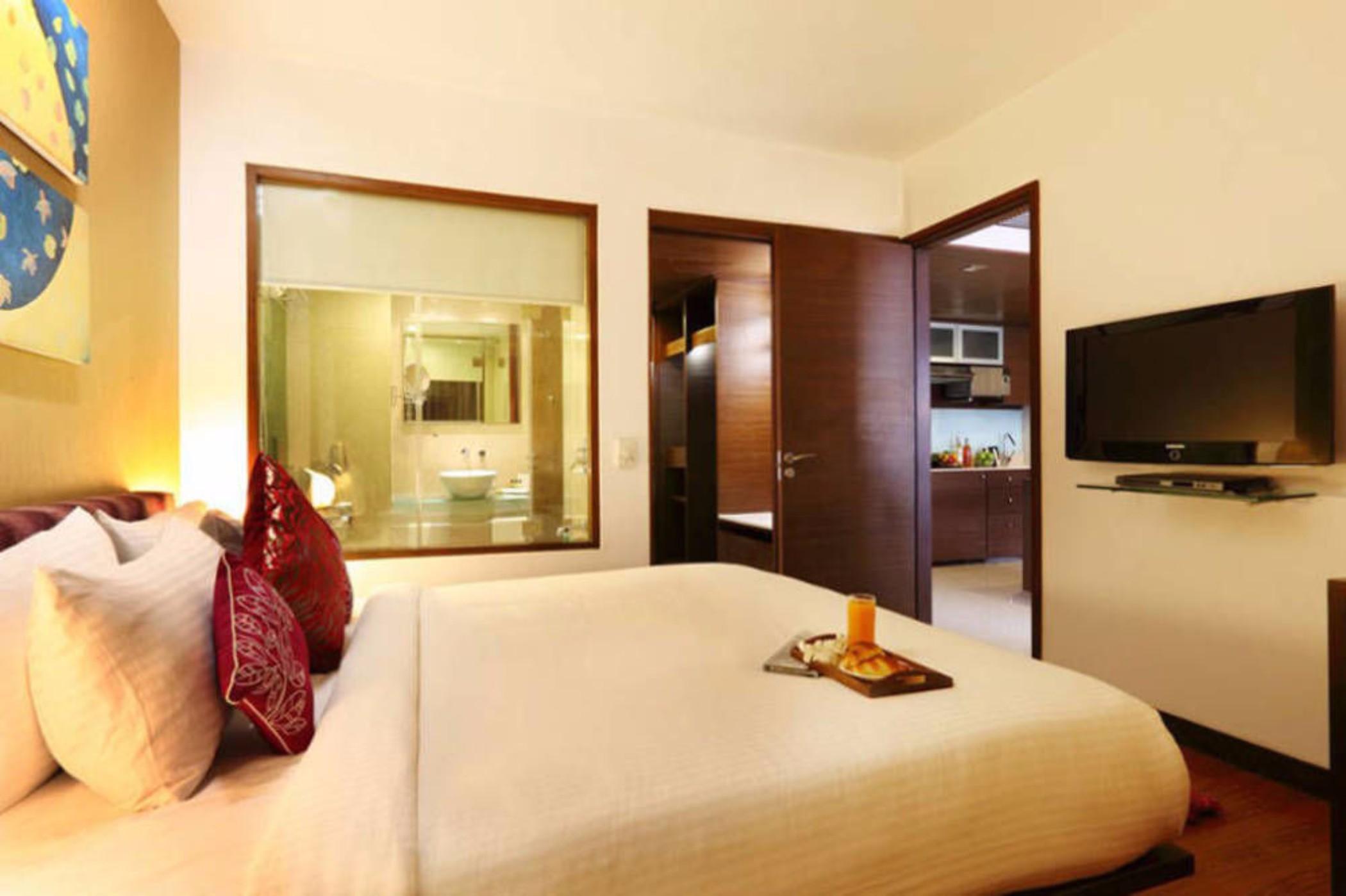 Yogi Executive Hotel Navi Mumbai Exterior foto