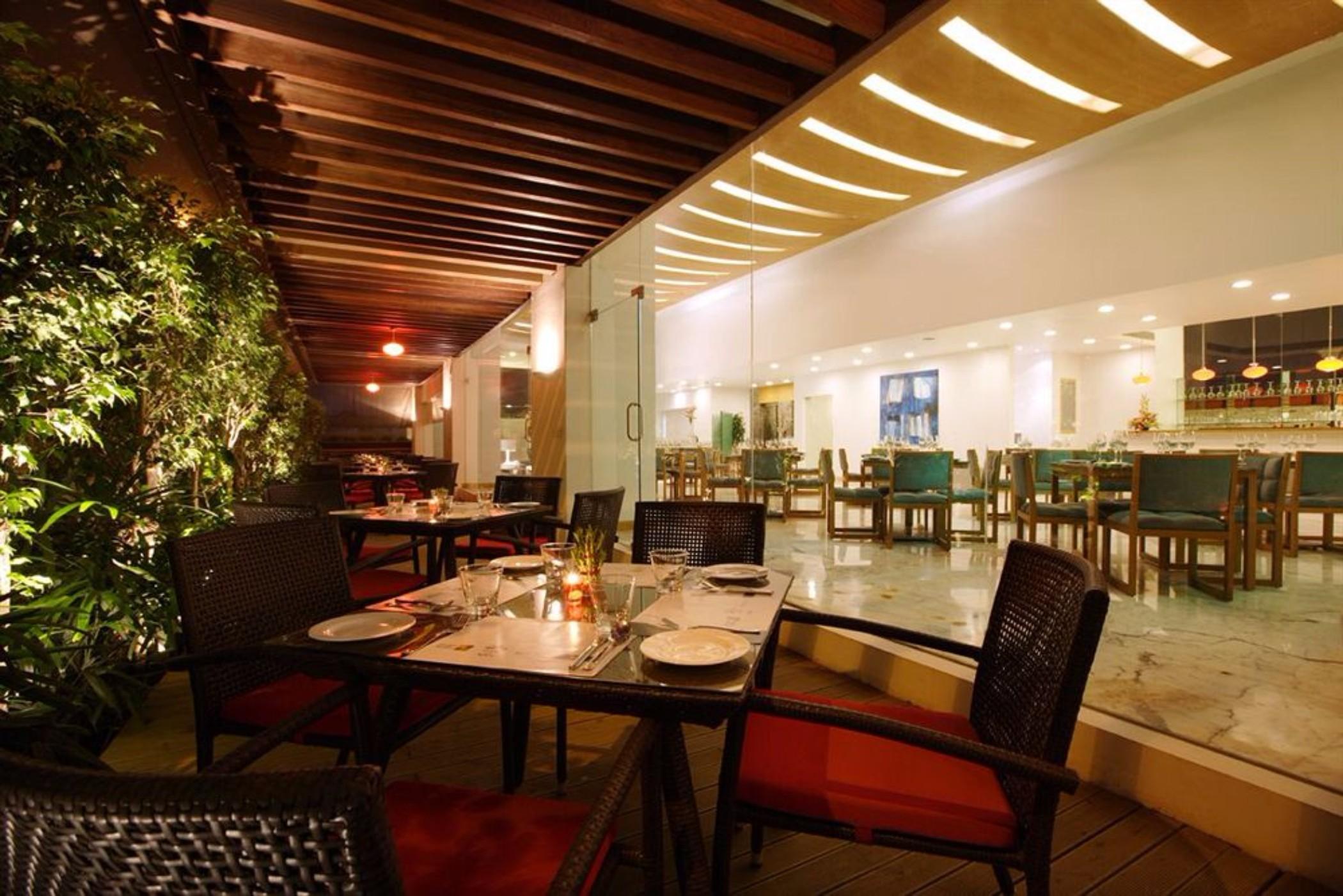 Yogi Executive Hotel Navi Mumbai Exterior foto