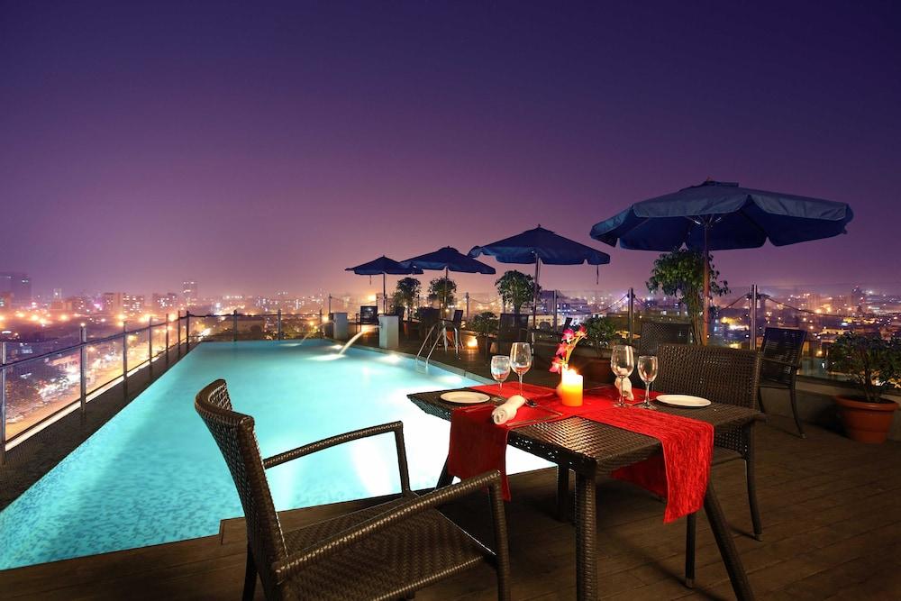 Yogi Executive Hotel Navi Mumbai Exterior foto