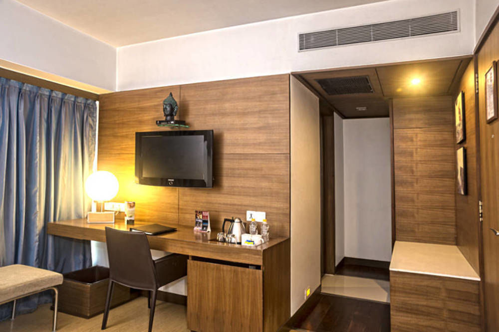 Yogi Executive Hotel Navi Mumbai Exterior foto